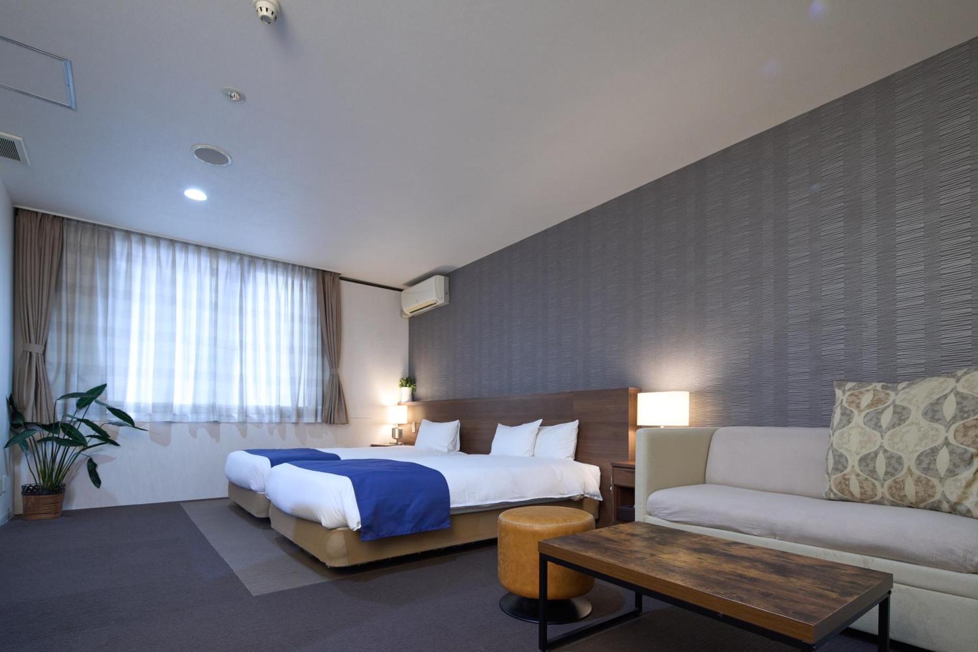 Hotel Tohkai Atsugi Bagian luar foto