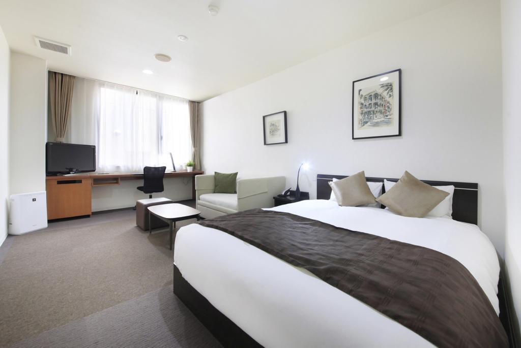 Hotel Tohkai Atsugi Bagian luar foto
