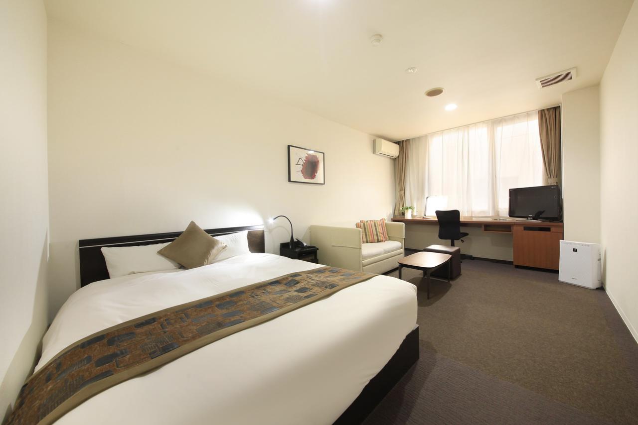 Hotel Tohkai Atsugi Bagian luar foto