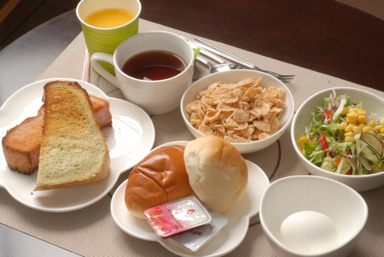 Hotel Tohkai Atsugi Bagian luar foto
